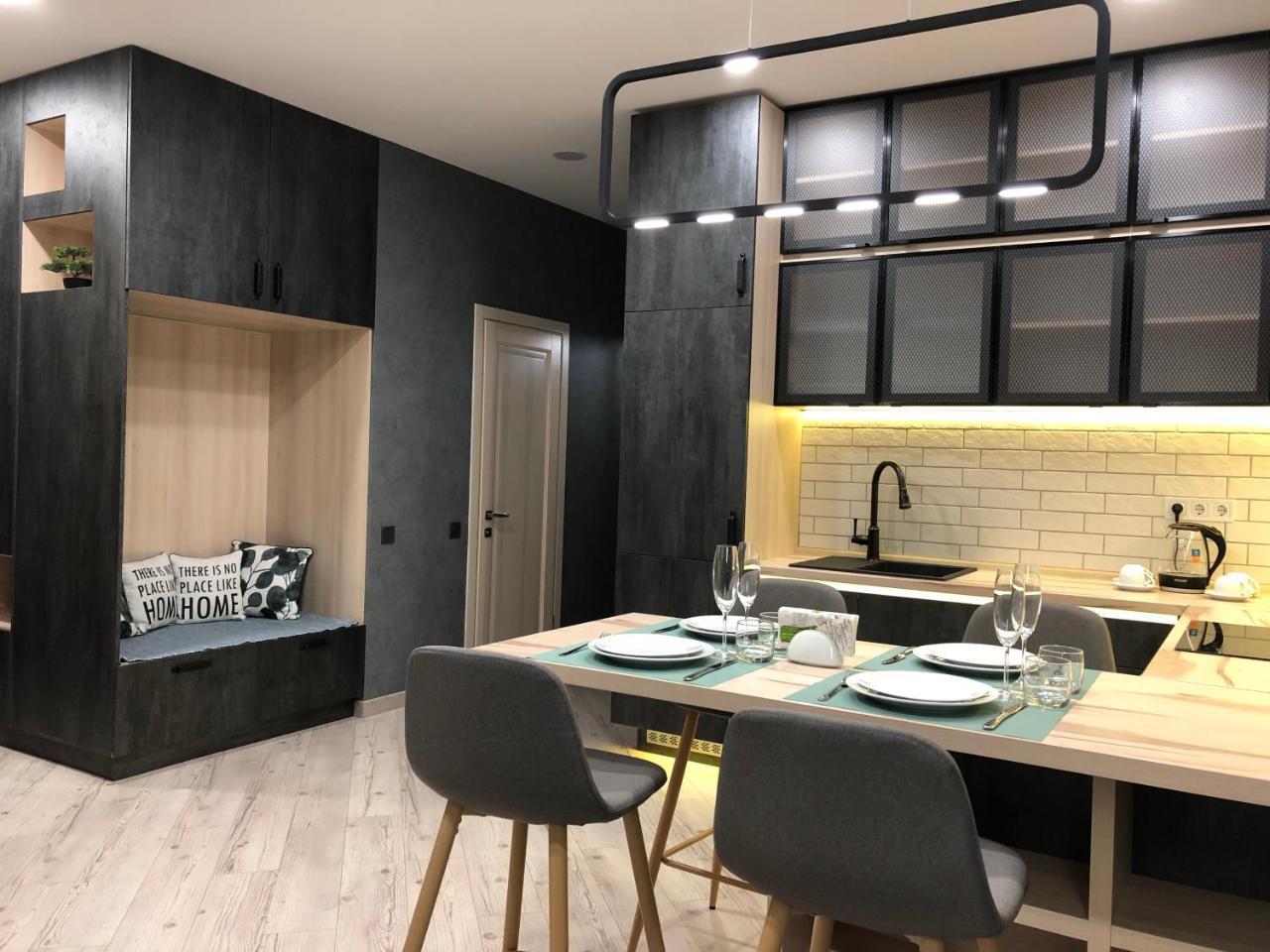 Luxury Loft Apartments Odessa Exterior foto